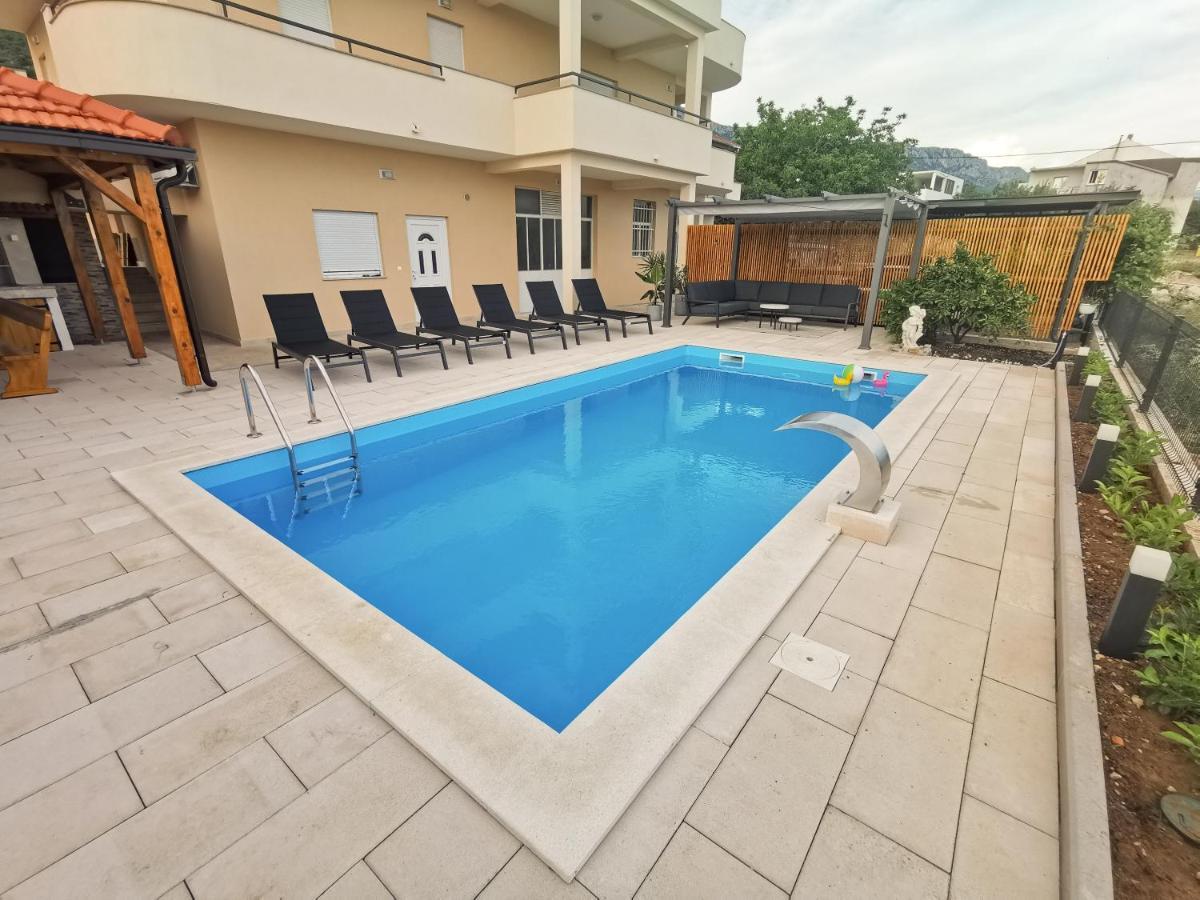 A4 Apartmani Kevic Kastela Exterior photo